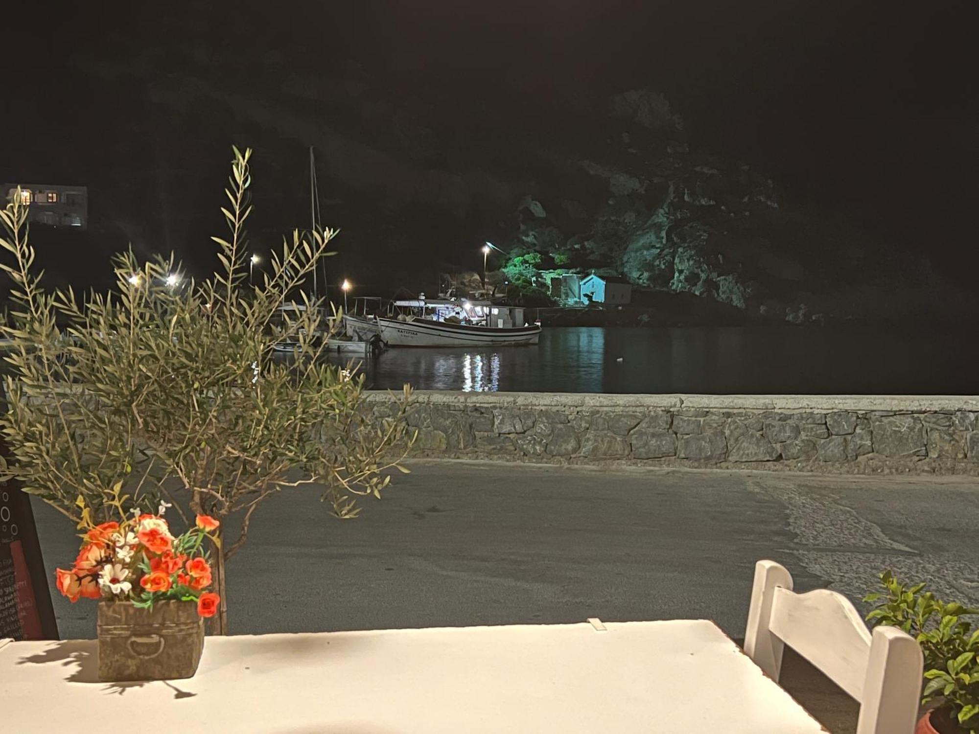 Mastiha Seaside Emporios Apartments Emporeiós Екстериор снимка
